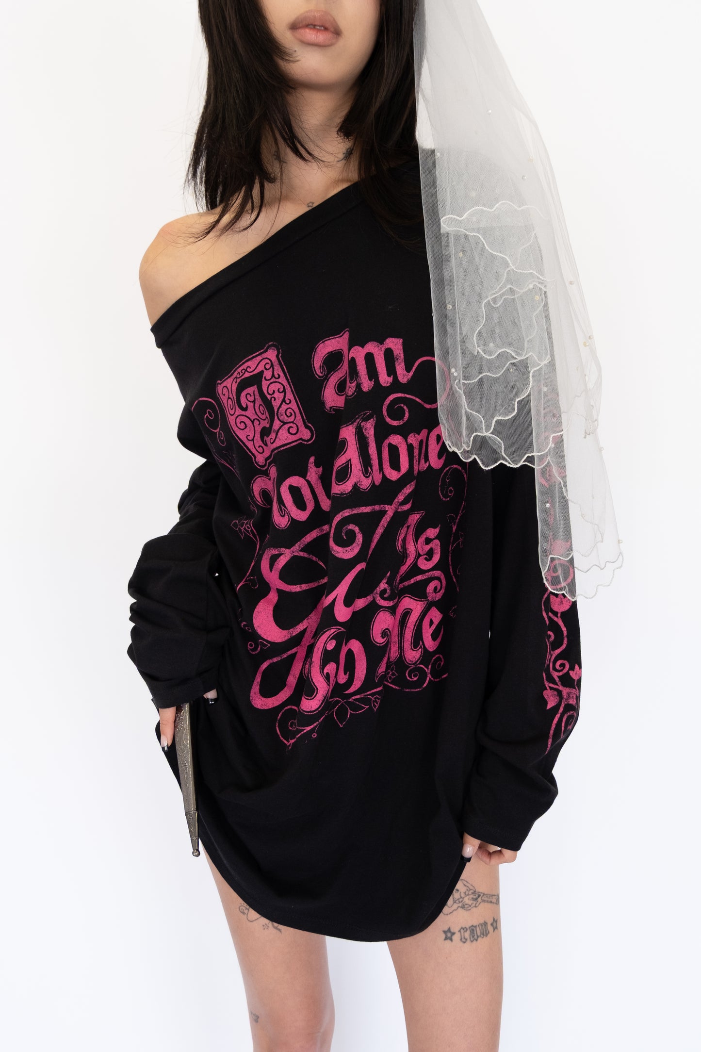 GOD T-SHIRT DRESS IN BLACK